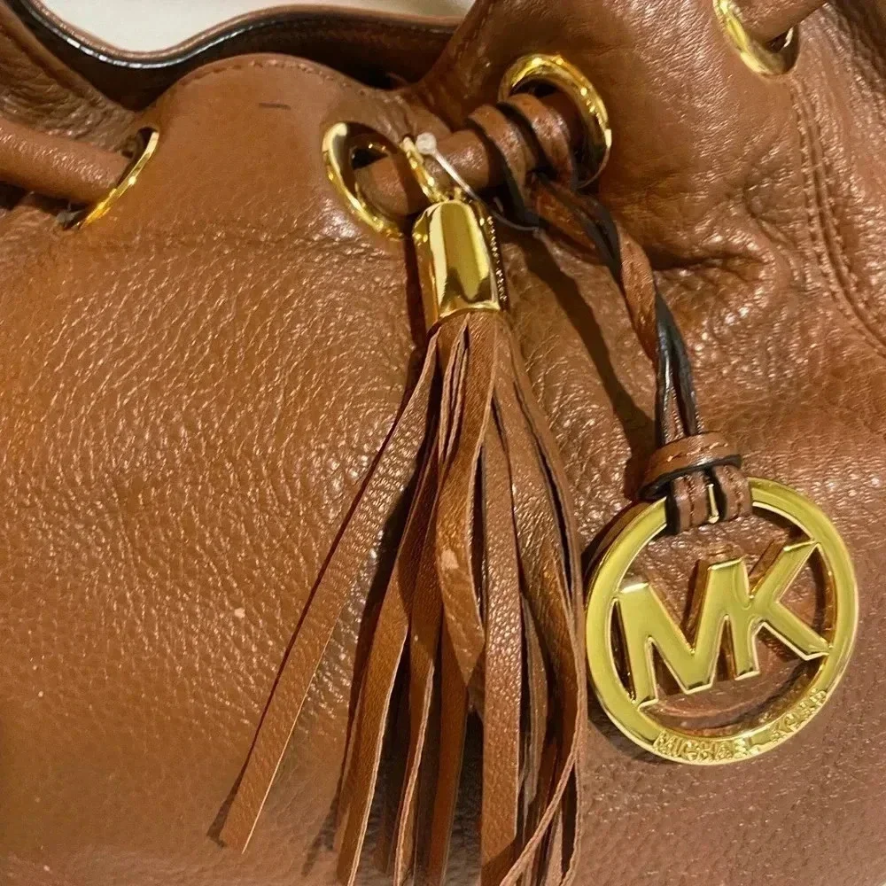Michael kors brown leather satchel handbag